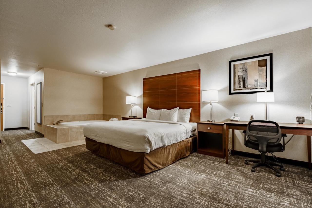 Cobblestone Suites - Ripon Exterior photo