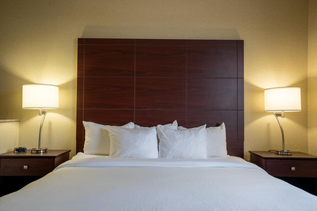 Cobblestone Suites - Ripon Exterior photo